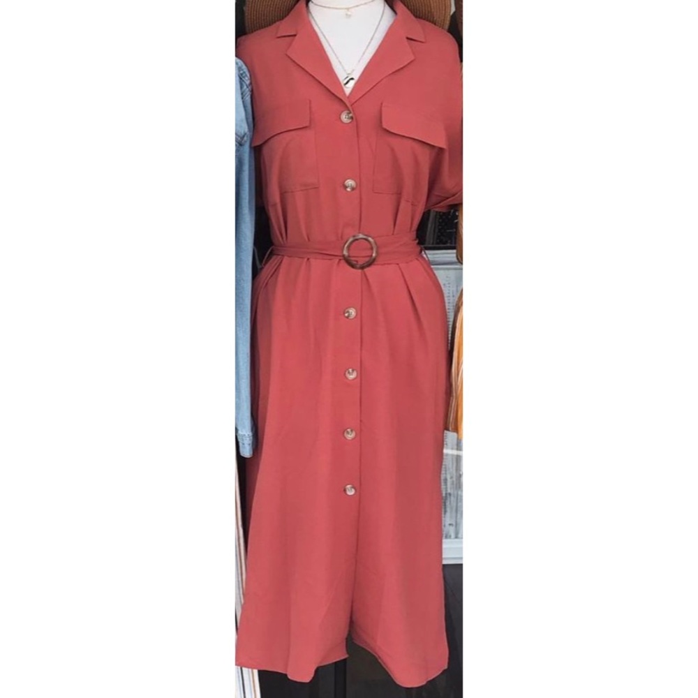 Super cute light weight orange midi dress!